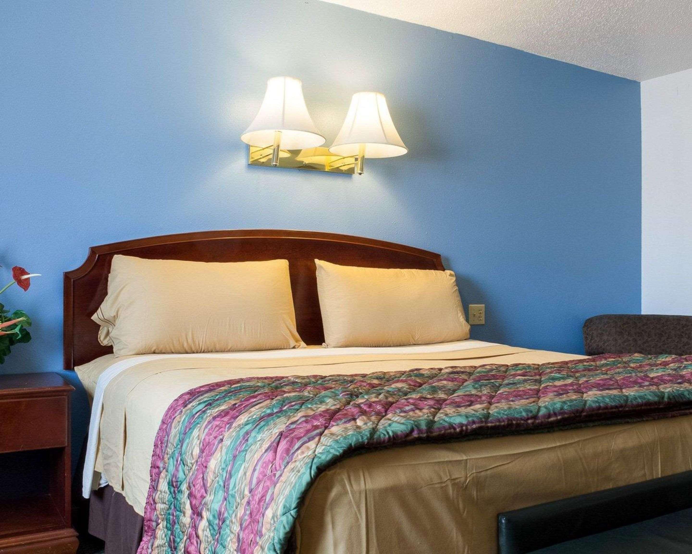 Rodeway Inn West Fargo Zewnętrze zdjęcie